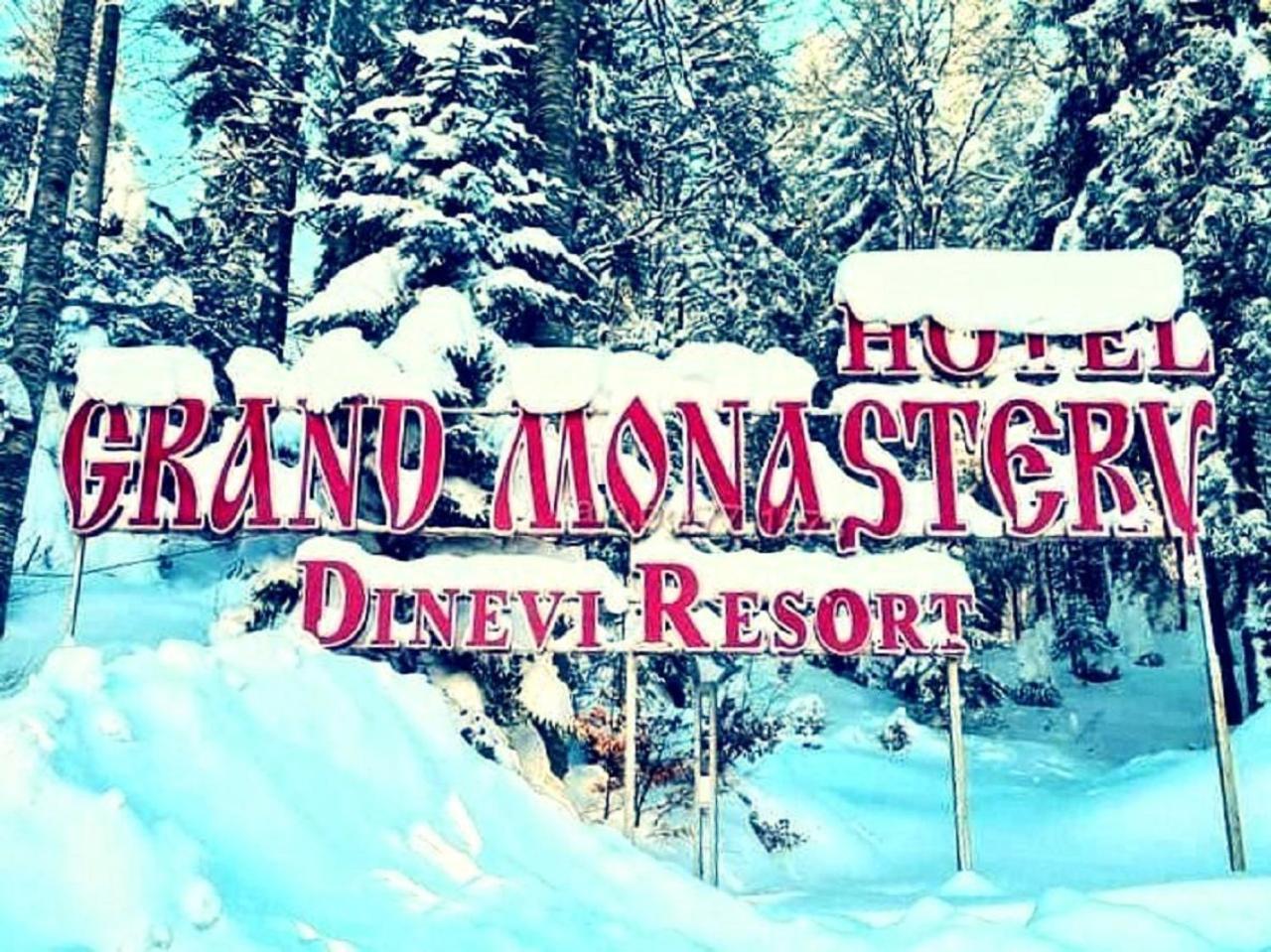 Arendo Snow In Grand Monastery